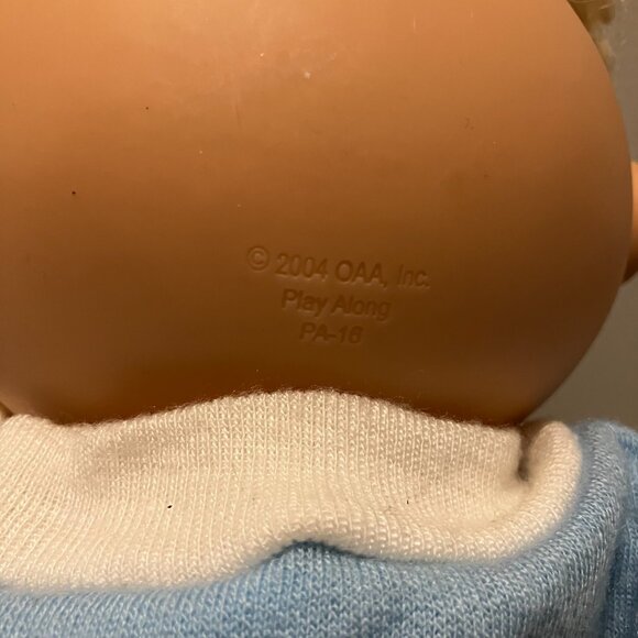 Cabbage Patch Kids Girl Doll Curly Hair Blue Eyes - Picture 3 of 15